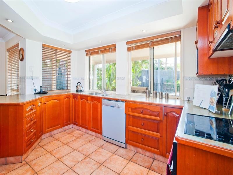 6 Femme Court, Eight Mile Plains QLD 4113