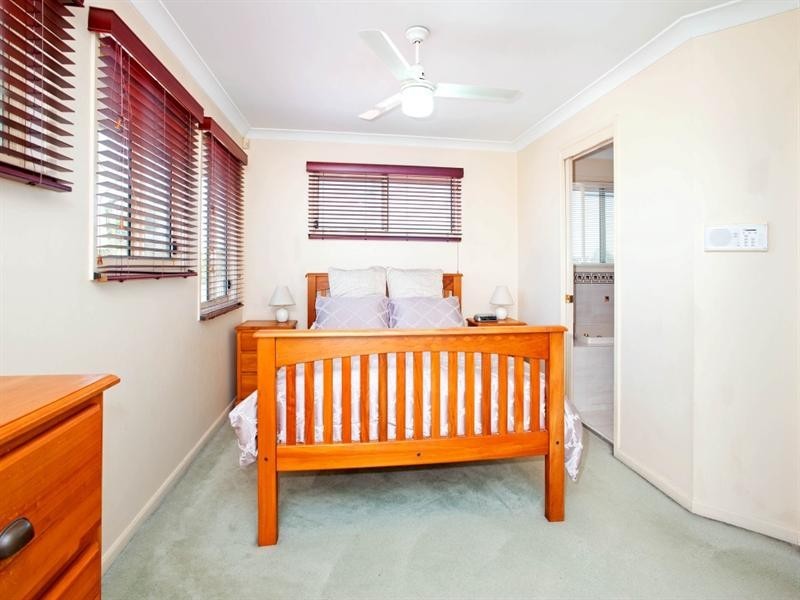 6 Femme Court, Eight Mile Plains QLD 4113