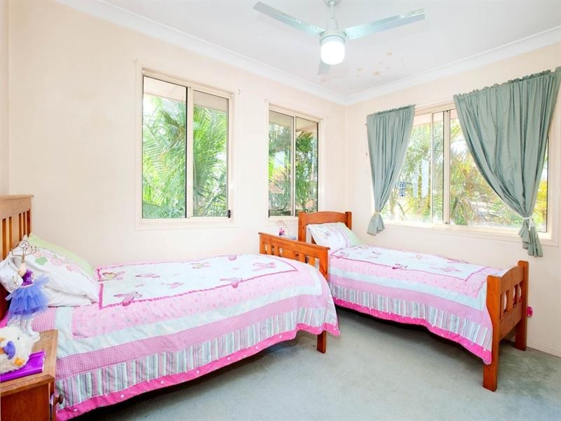 6 Femme Court, Eight Mile Plains QLD 4113