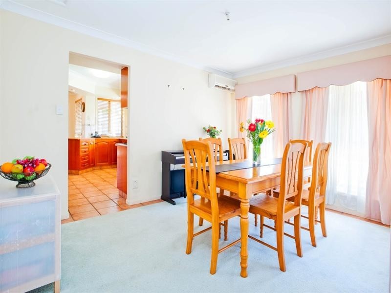 6 Femme Court, Eight Mile Plains QLD 4113