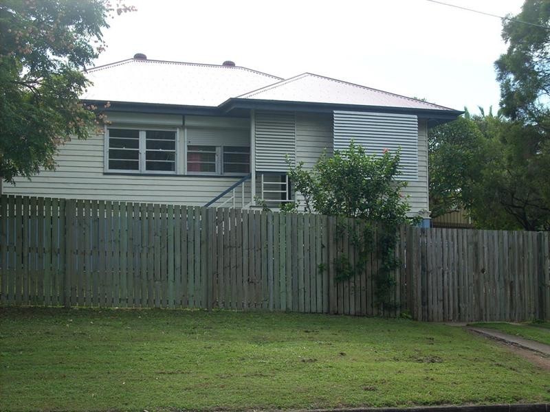 28 Fernvale Road, Tarragindi QLD 4121