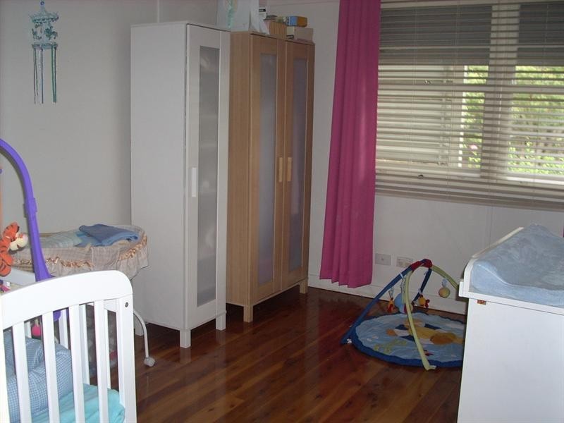 28 Fernvale Road, Tarragindi QLD 4121