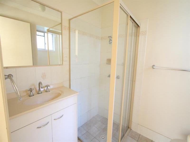 29 Wyncroft Street, Holland Park QLD 4121