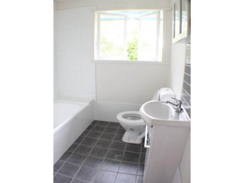 52 Moorbell Street, Tarragindi QLD 4121