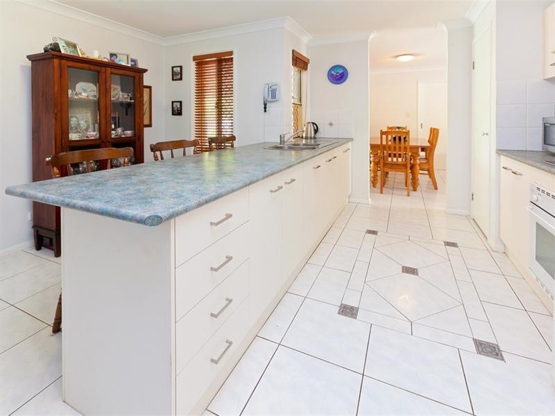 48 Tewantin Way, Forest Lake QLD 4078