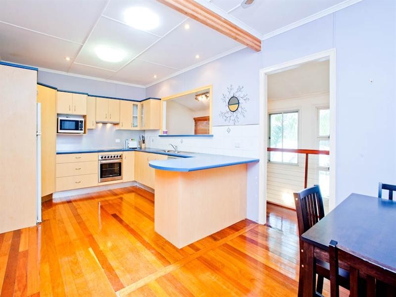 61 Hawkwood Street, Mount Gravatt East QLD 4122