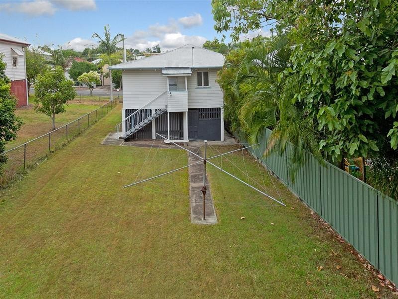 61 Henry Street, Greenslopes QLD 4120