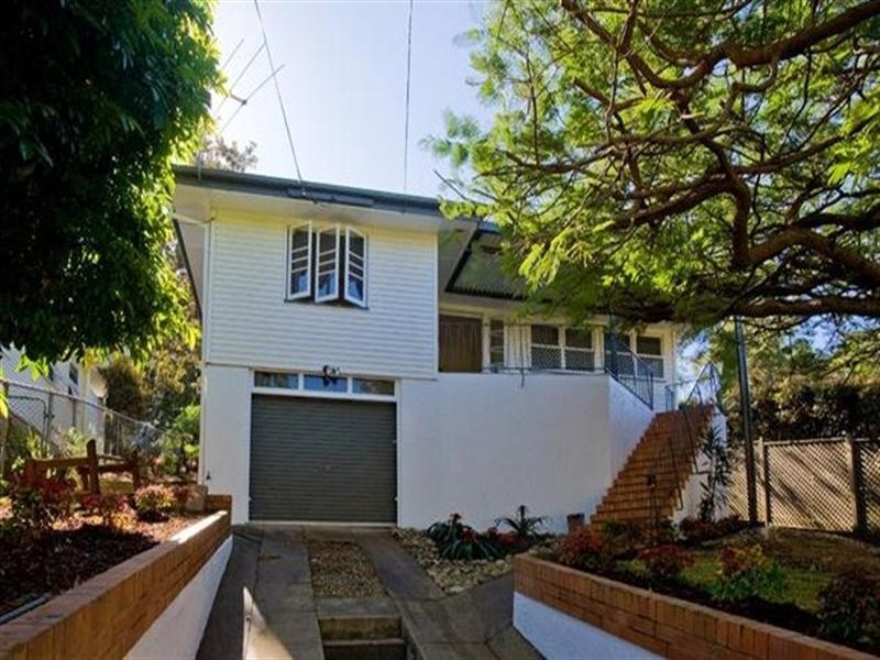 20 Newbolt Street, Holland Park QLD 4121