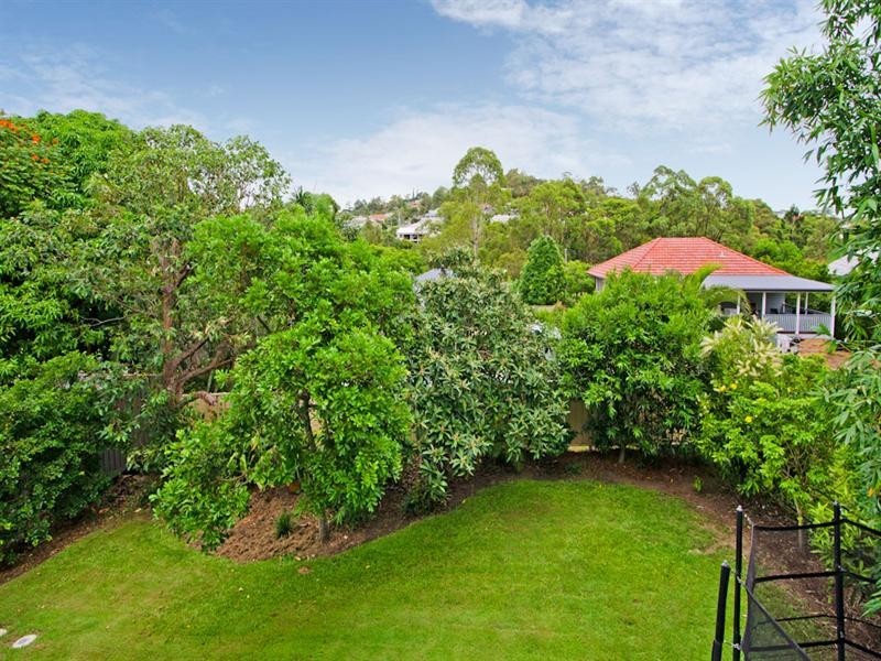 91 Layard Street, Holland Park QLD 4121