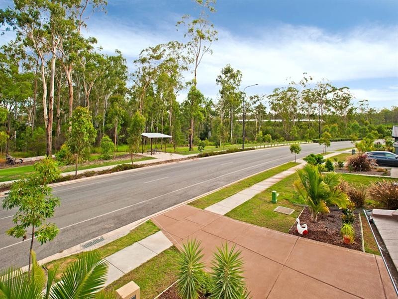 77 Cardena Drive, Augustine Heights QLD 4300