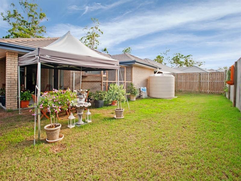 77 Cardena Drive, Augustine Heights QLD 4300