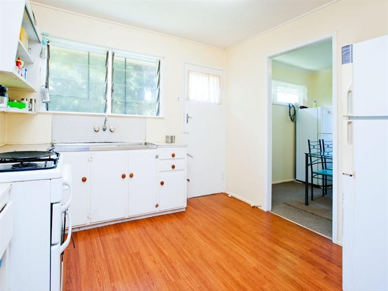 16 Enfield Street, Mount Gravatt East QLD 4122