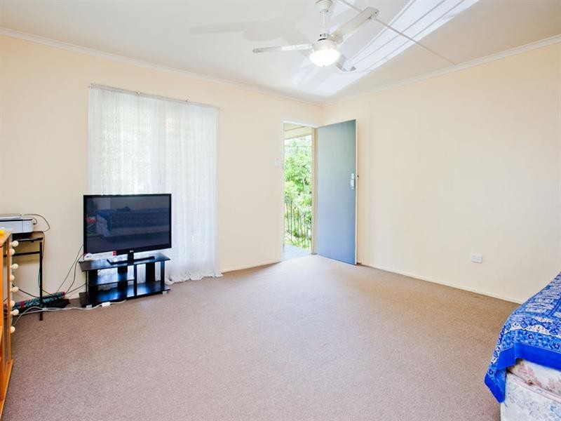 16 Enfield Street, Mount Gravatt East QLD 4122