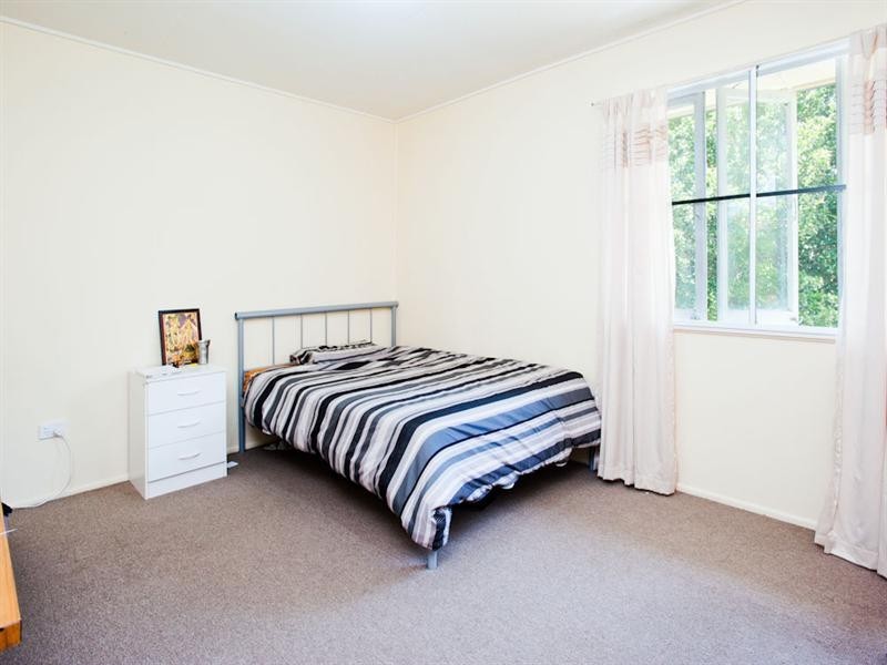 16 Enfield Street, Mount Gravatt East QLD 4122