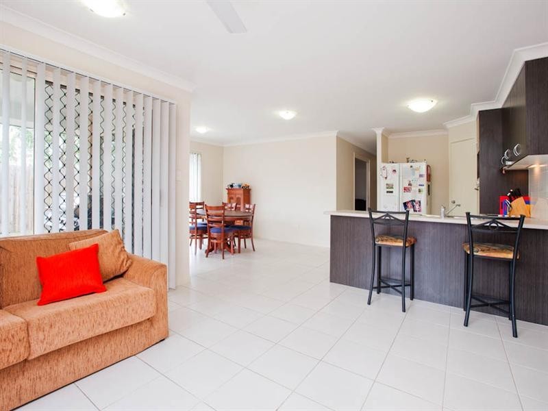 5 Gordon Drive, Bellbird Park QLD 4300