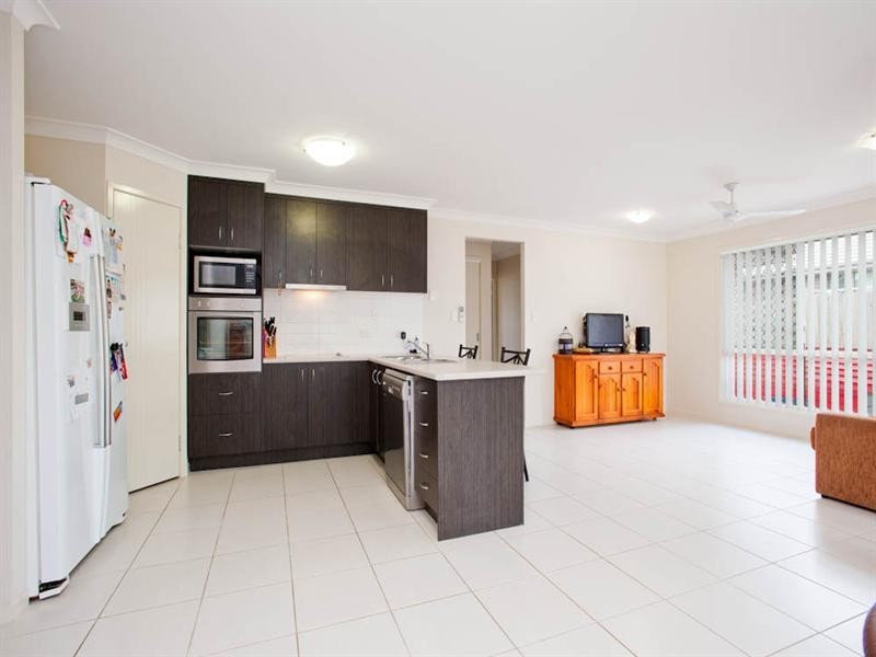 5 Gordon Drive, Bellbird Park QLD 4300