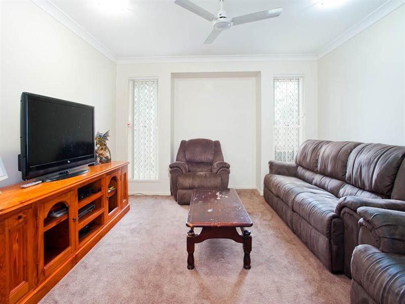 5 Gordon Drive, Bellbird Park QLD 4300