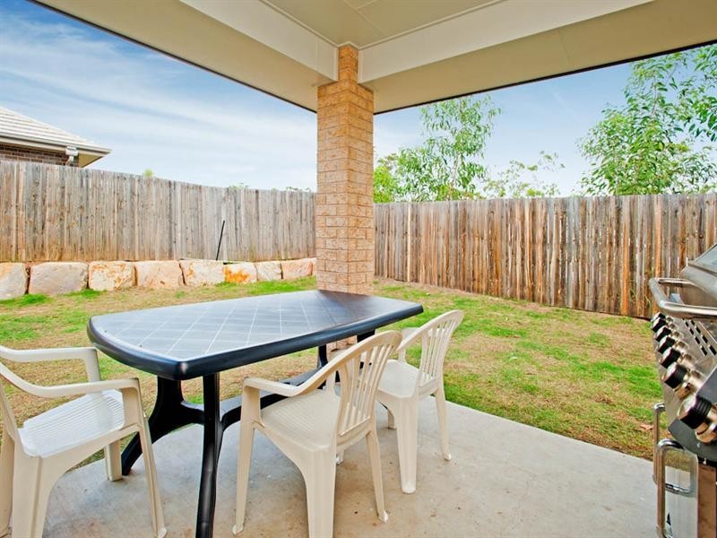 5 Gordon Drive, Bellbird Park QLD 4300