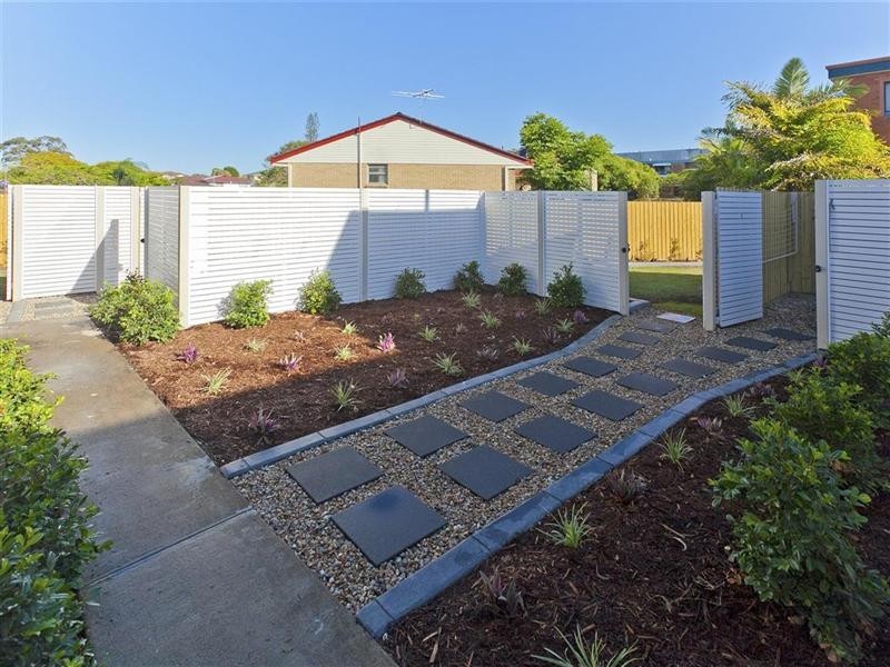 4/3 Honeysuckle Street, Mansfield QLD 4122