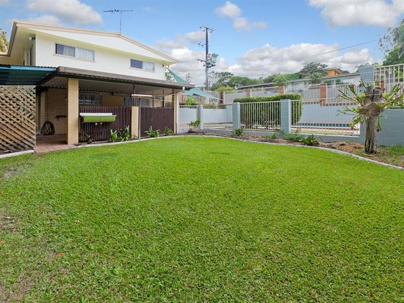 21 Nealdon Street, Holland Park QLD 4121