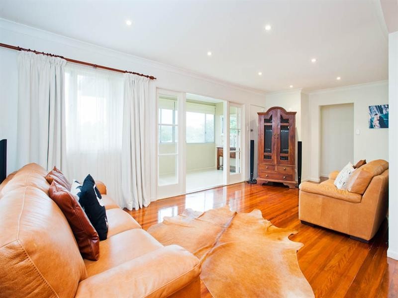 21 Nurran Street, Mount Gravatt East QLD 4122