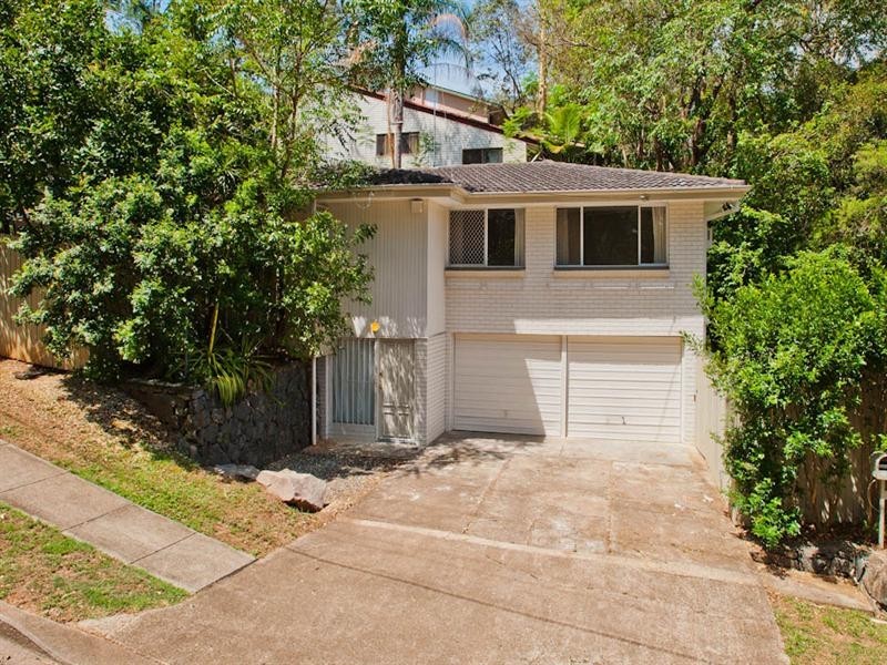 1 Dodwell Street, Holland Park West QLD 4121