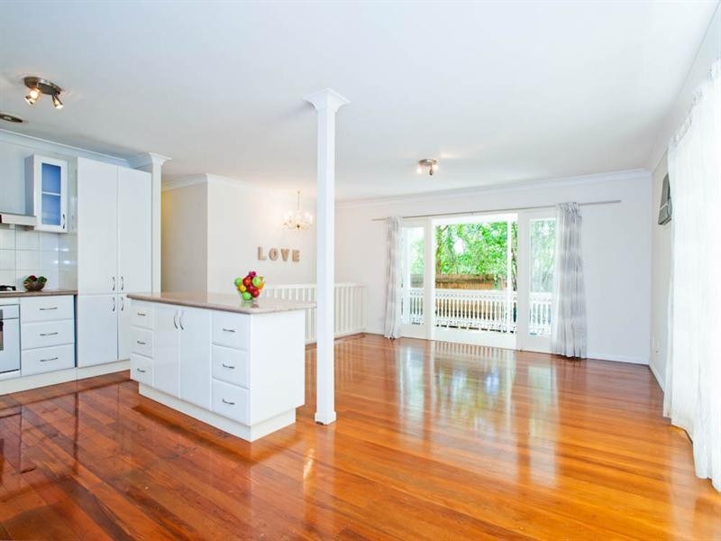 1 Dodwell Street, Holland Park West QLD 4121