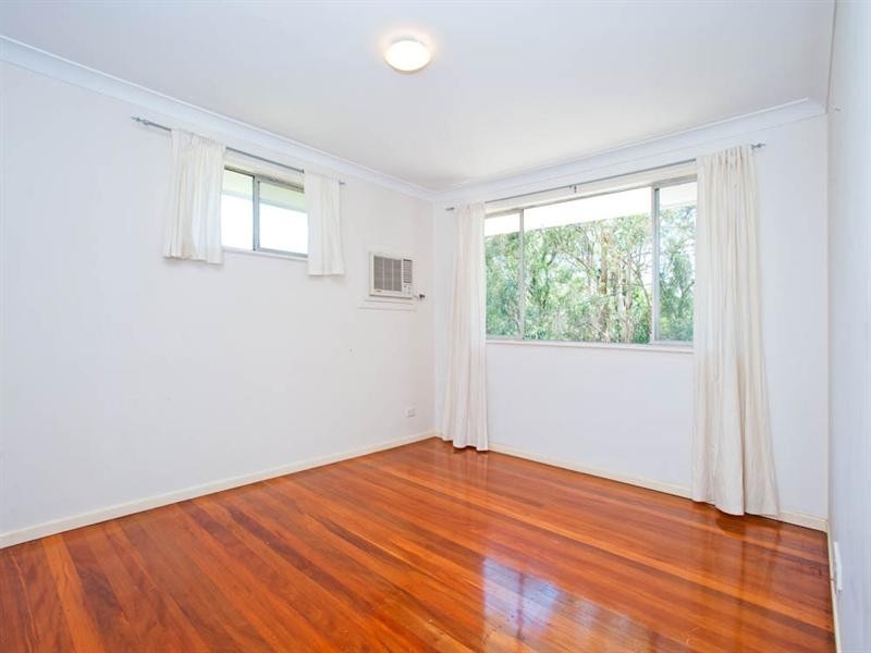 1 Dodwell Street, Holland Park West QLD 4121