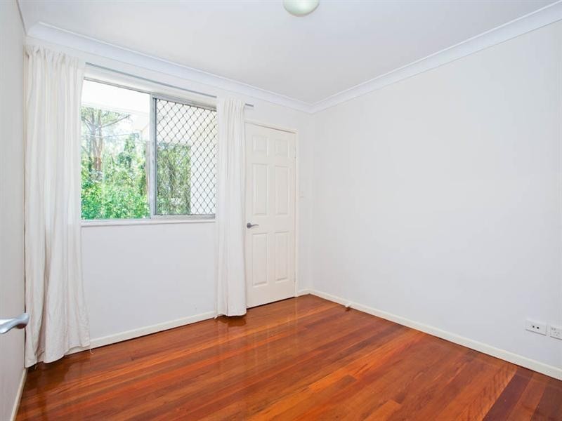 1 Dodwell Street, Holland Park West QLD 4121