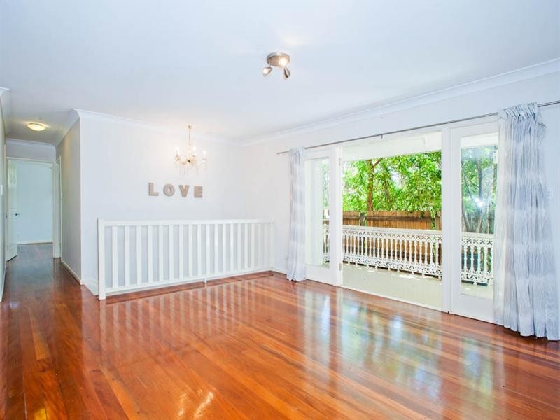 1 Dodwell Street, Holland Park West QLD 4121