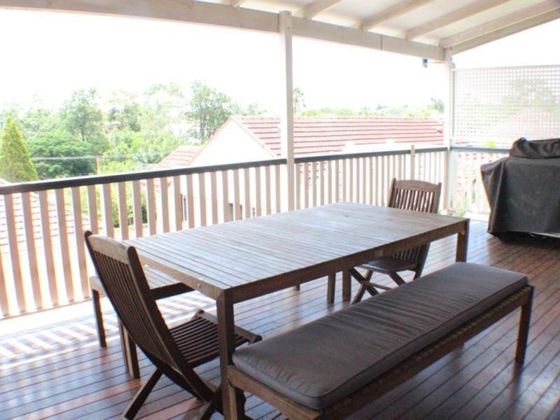 21 Galsworthy Street, Holland Park West QLD 4121