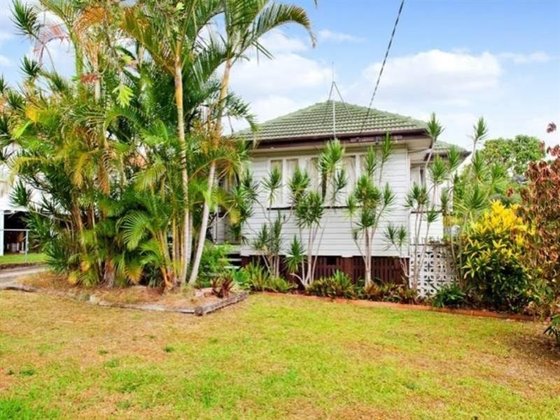 29 Seville Road, Holland Park QLD 4121