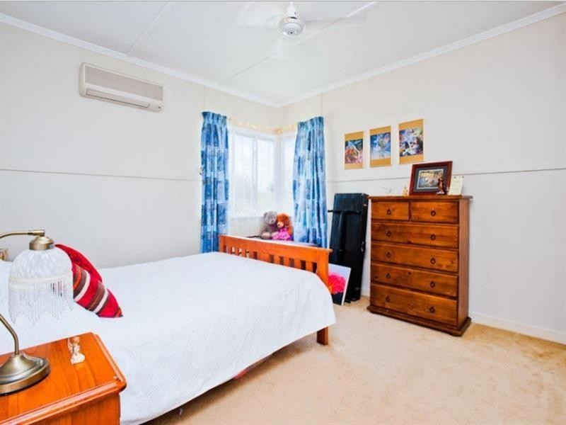 29 Seville Road, Holland Park QLD 4121