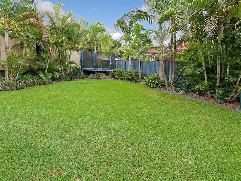 10 Engelmann Close, Carindale QLD 4152