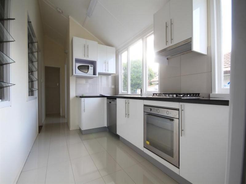 2/1105 Logan Road, Holland Park QLD 4121