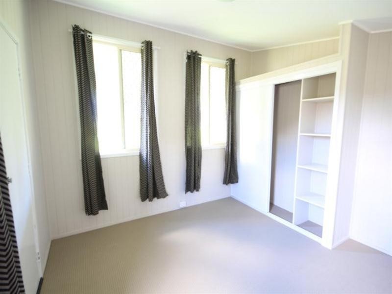 1/1105 Logan Road, Holland Park QLD 4121