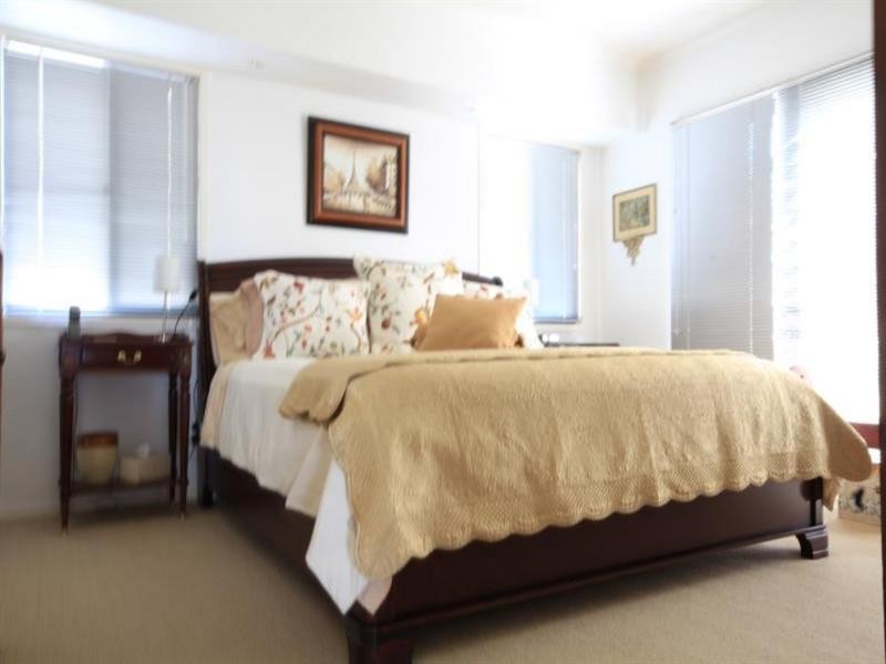 64 Bonneville Street, Holland Park West QLD 4121