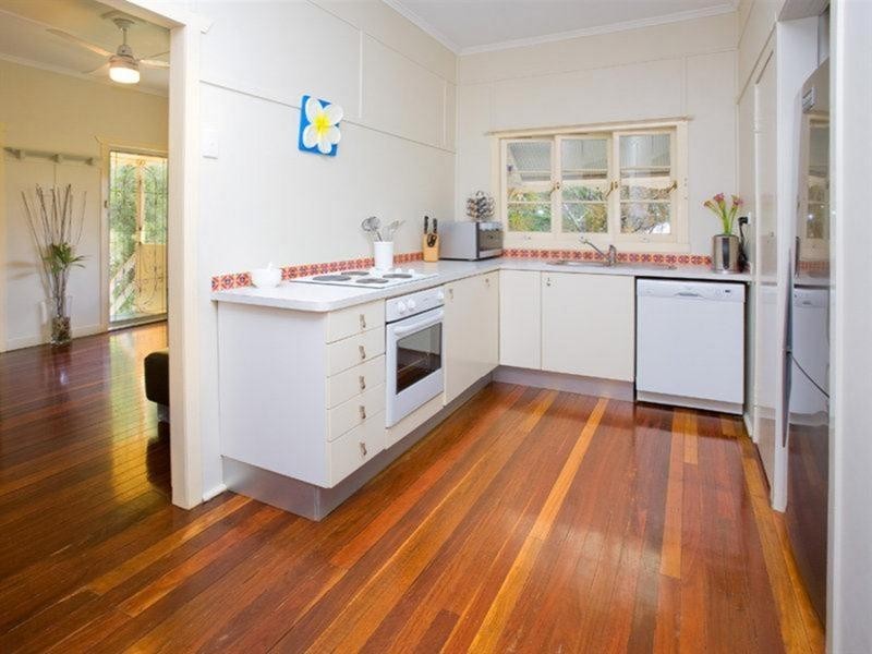 43 Boronia Avenue, Holland Park West QLD 4121