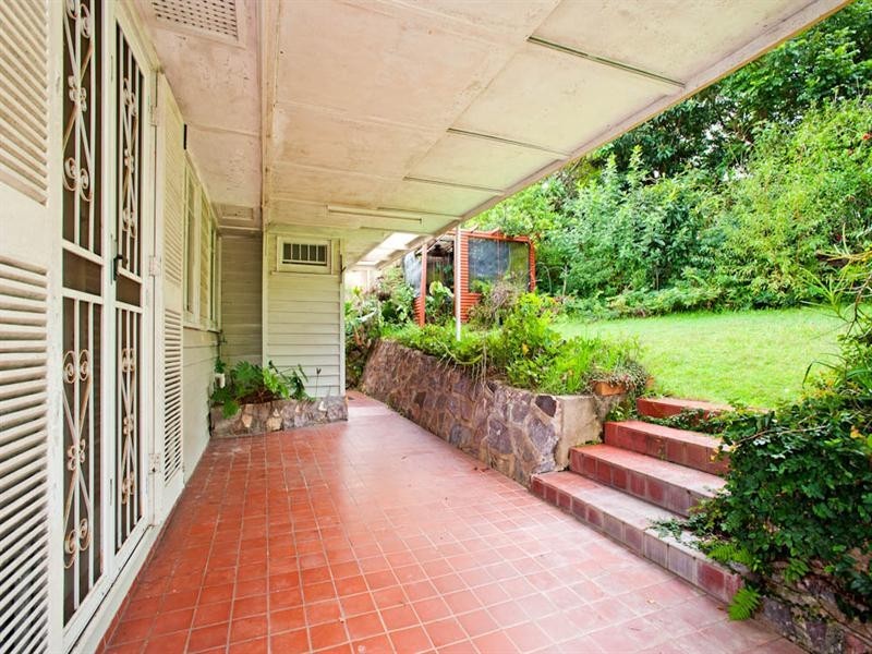 48 Emma Street, Holland Park West QLD 4121