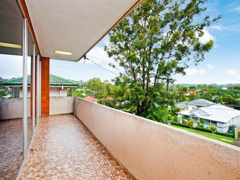 48 Emma Street, Holland Park West QLD 4121