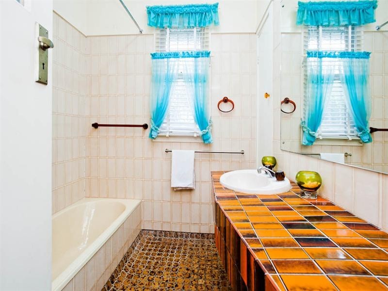 48 Emma Street, Holland Park West QLD 4121