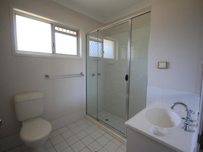 2/65 Peach Street, Greenslopes QLD 4120