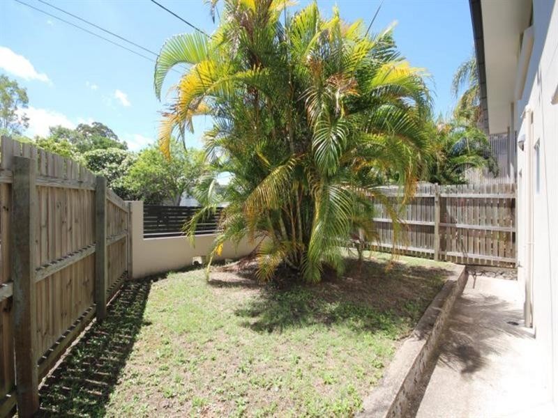 2/65 Peach Street, Greenslopes QLD 4120