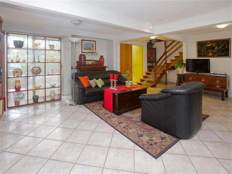 32 Dalgety Street, Mount Gravatt East QLD 4122