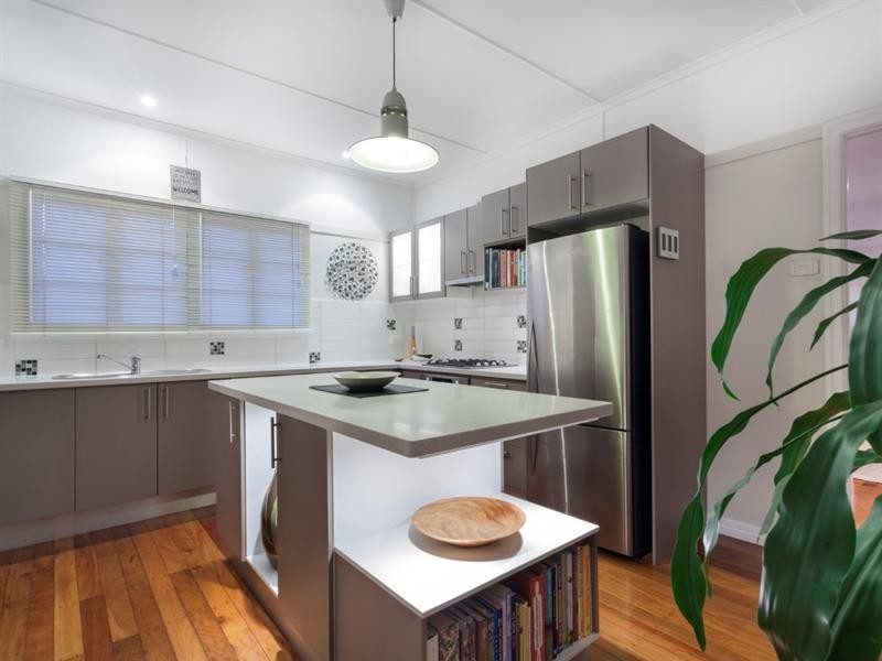 62 Mar Street, Holland Park QLD 4121