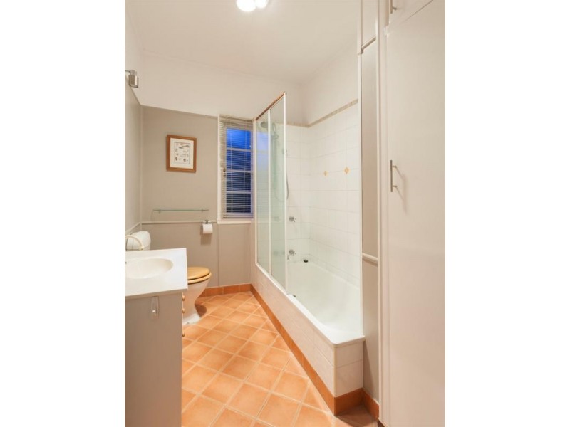 62 Mar Street, Holland Park QLD 4121