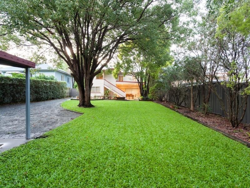 62 Mar Street, Holland Park QLD 4121