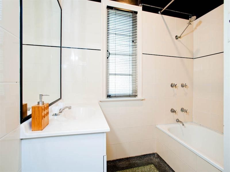 64 Hawkwood Street, Mount Gravatt East QLD 4122