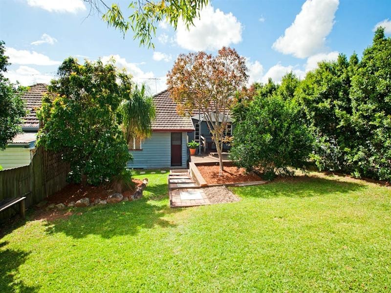 64 Hawkwood Street, Mount Gravatt East QLD 4122