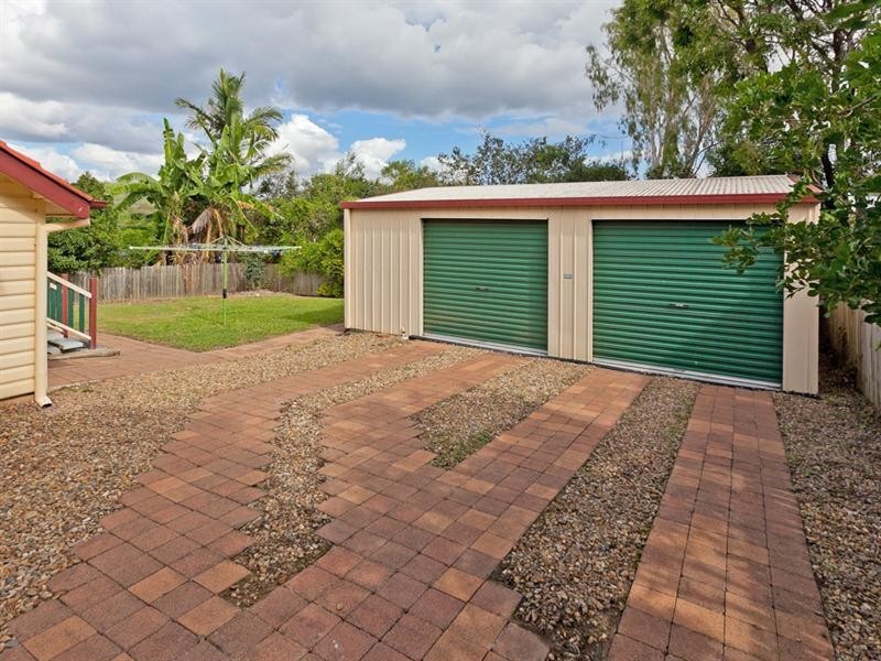 19 Roscoe Street, Holland Park QLD 4121